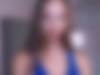 Live cam show with MyeshaSoulia - Average on Milfs Live