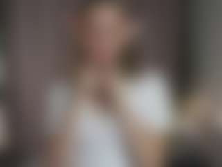 Live cam show with MyeshaSoulia - Average on xxxlivecams.org
