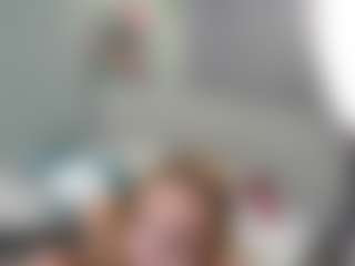 Live cam show with MyeshaSoulia - Average on boobsie.com