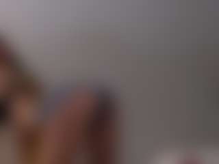 Live cam show with MyeshaSoulia - Yoga on SmokeAndPoke