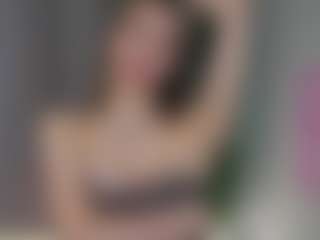 Live cam show with MyeshaSoulia - Average on Camsoda