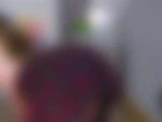 Live cam show with MyeshaSoulia - Average on Streamer API