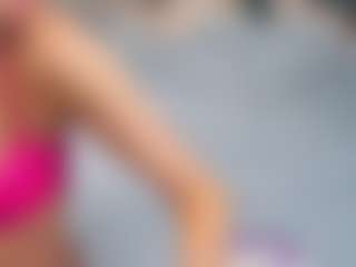 Live cam show with MyeshaSoulia - Blue Eyes on Camsoda