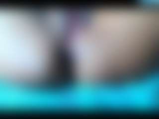 shantallfoxxx's Live Sex Cam Show