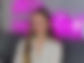 Live cam show with Olivia - Teen (18+) on CamwithHer