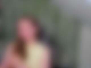 Live cam show with Olivia - Public Brown Hair on SpunkLive