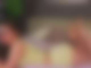 Live cam show with Olivia - Upskirt on CSO-WL