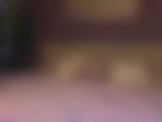 Live cam show with Olivia - Teen (18+) on UwU Esports