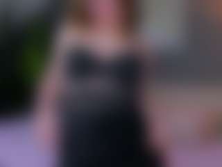 Live cam show with Olivia - Small Tits Brown Hair on Camiplay Live