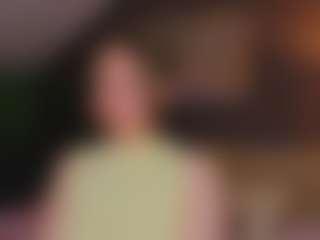 Live cam show with Olivia - Upskirt on TeamSkeetLive