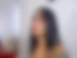 Live cam show with I'm Luna - Spank on SinfulBabes