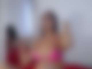 Live cam show with I'm Luna - Tease on Camming Site