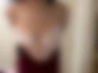Live cam show with Kama - Strip Mature on dropp.cam