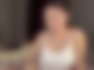 Live cam show with Kama - Mature on Cam Slut