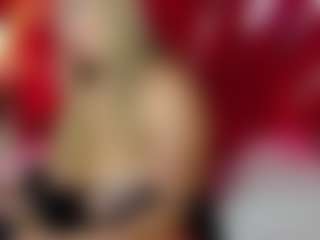 Live cam show with AmelyaNyx - Doggy on SquirtSoMuch