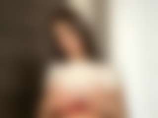 Live cam show with DeannaDobosz - Solo on AdultVida.com