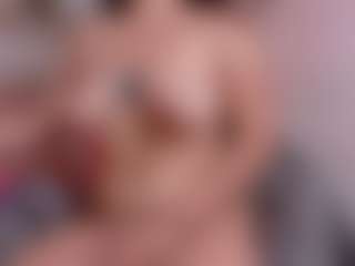 Live cam show with ELLARIOJASS - Strip on Camsoda