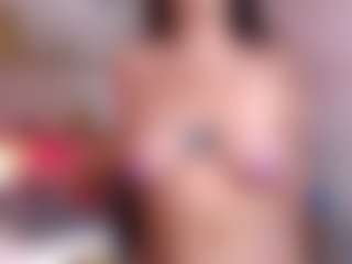 Live cam show with ELLARIOJASS - Cute on UwU Esports