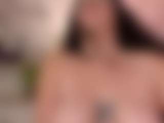 Live cam show with ELLARIOJASS - Nature on luckytryst.com