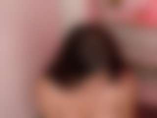 Live cam show with ELLARIOJASS - Shaved Pussy on fapnchat