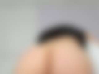 Live cam show with maggiee_1 - Nipple Piercings on Camsoda