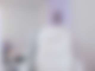 Spettacolo in cam dal vivo con maggiee_1 - Average su Camsoda