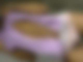 Live cam show with Exotic-Ebonny - White on xheatlive.com | colombia
