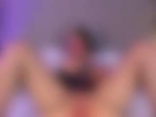 IvyRous's Live Sex Cam Show