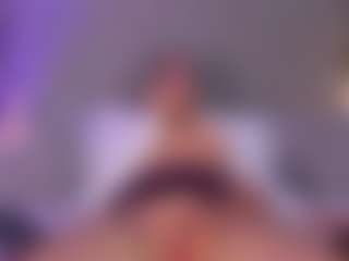 IvyRous's Live Sex Cam Show