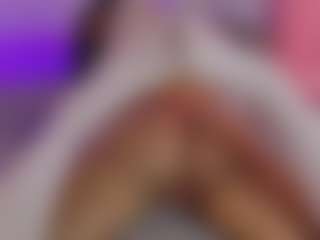 Kittymyers01's Live Sex Cam Show