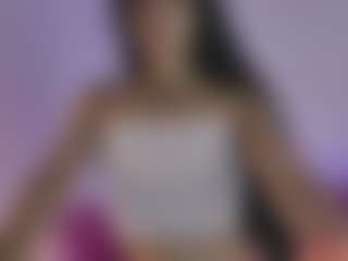 Kittymyers01 MILF webcam performer live streaming