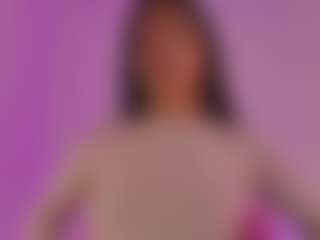Kittymyers01 MILF webcam performer live streaming