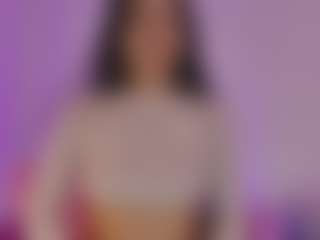 Live cam show with Kittymyers01 - Colombia MILF on StripNow