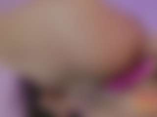 Kittymyers01's Live Sex Cam Show