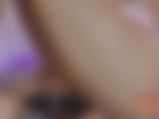 Live cam show with Kittymyers01 - Big Ass Teen (18+) on Camsoda