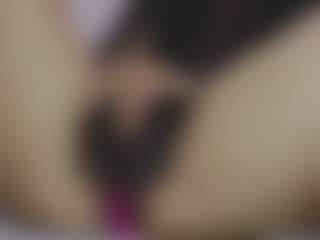 Live cam show with Kittymyers01 - Shaved Pussy Teen (18+) on Camsoda