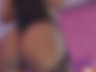 Live cam show with Kittymyers01 - Tease MILF on crypto-cams