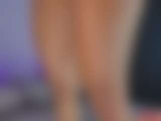 Kittymyers01 MILF webcam performer live streaming