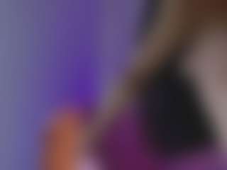 Kittymyers01 MILF webcam performer live streaming