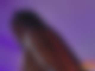 Live cam show with Kittymyers01 - Lovense on Livezox