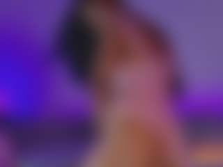 Live cam show with Kittymyers01 - Shaved Pussy MILF on eurowanks.com