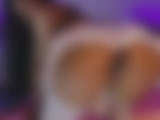Live cam show with Kittymyers01 - Wet on milfzrlive.com