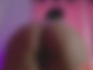 Live cam show with Kittymyers01 - Boss MILF on Camsoda