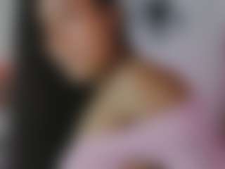 Kittymyers01 MILF webcam performer live streaming