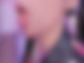 LisaLain's Live Sex Cam Show