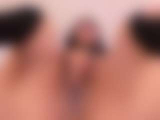 Live cam show with LisaLain - Petite MILF on Streamer API