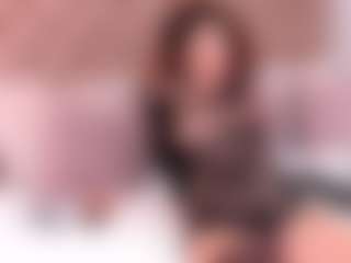 Live cam show with penelope-cox - Bikini on luckytryst.com