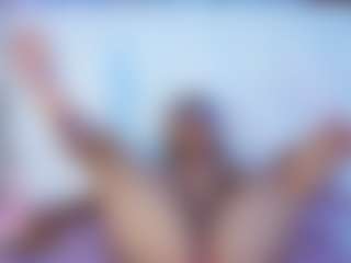 Live cam show with QuickHookupp - Blonde Hair MILF on Camsoda
