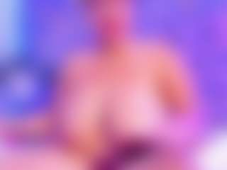 ScarletBlondie MILF webcam performer live streaming