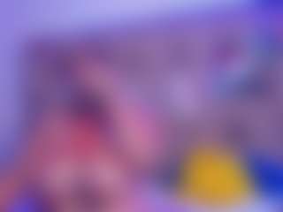 Live cam show with ScarletBlondie - Curvy on Uber Horny